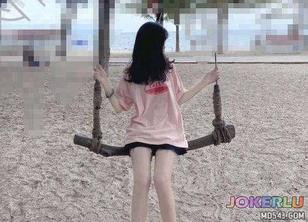  爆操生气的女儿女儿穿着学校艺术节留下的白色丝袜真是爽到怀疑人生