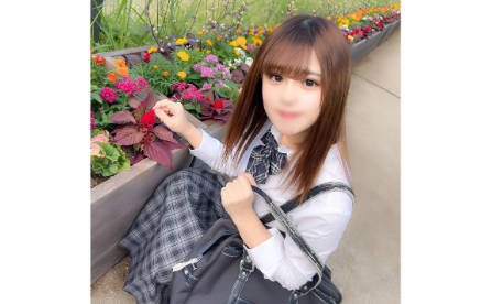 FC2-PPV-4042987 第一轮成功！限时3天！两年前，一个半乳白发、身材透明的美少女，已经长成成年男人的身体……不为所动，在节育的情况下，不断射精！ ！