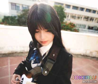  学校乐团主唱蜂腰翘臀美女校花做爱视频流出